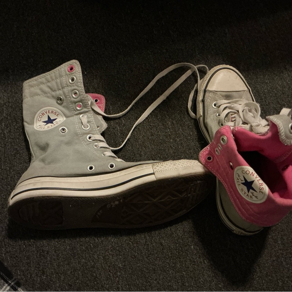 Converse Women's High-Top Sneakers - Gray and Pink Reversible